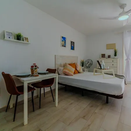 Comodo Y Acogedor Estudio En Tenerife Sur Апартаменты Арона